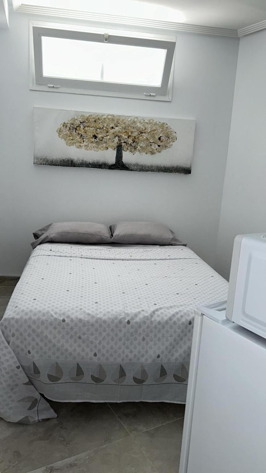 Couette-café Doble Con Bano Privado En El Centro De